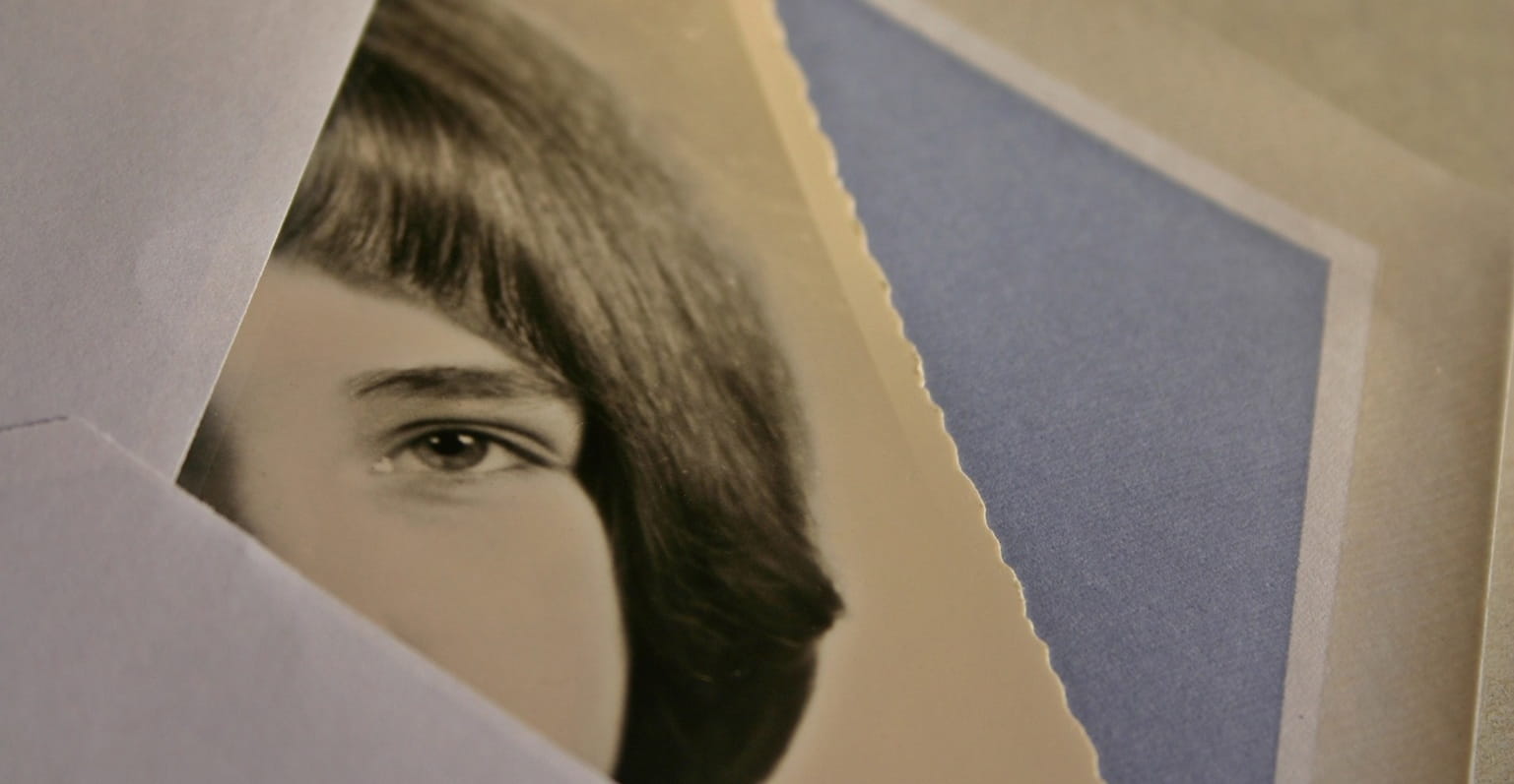 Ce visage extrait d'une lettre déclenche les flashs de notre médium et confirme vos connexions d'âme ou karmiques.